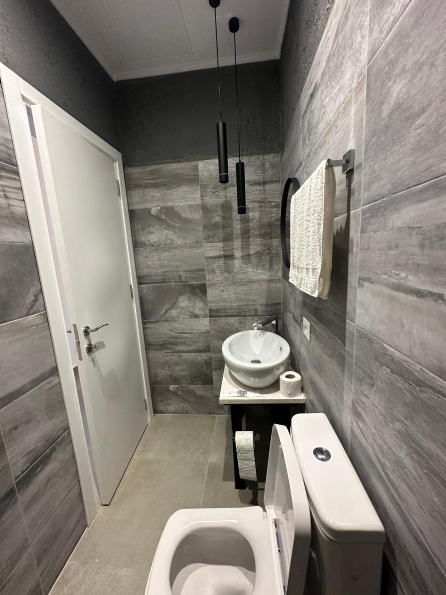 Central Comfort Suites Tirana Eksteriør billede