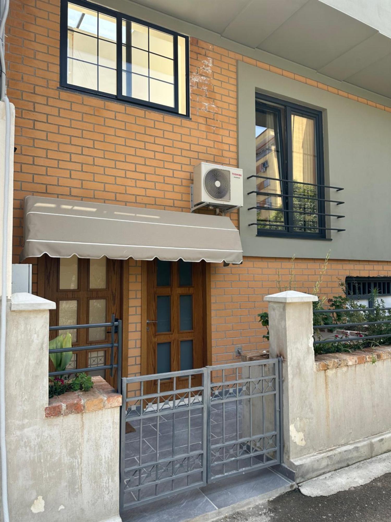 Central Comfort Suites Tirana Eksteriør billede