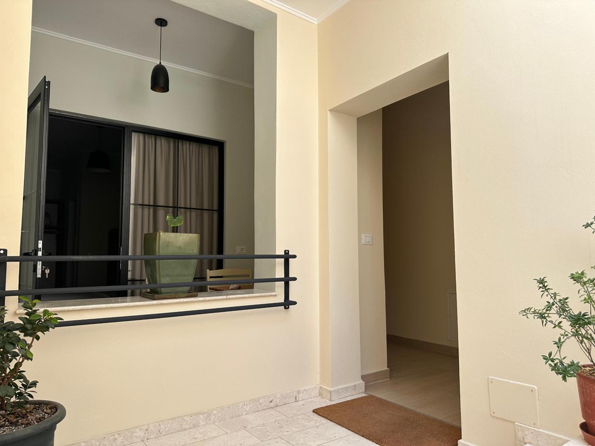 Central Comfort Suites Tirana Eksteriør billede